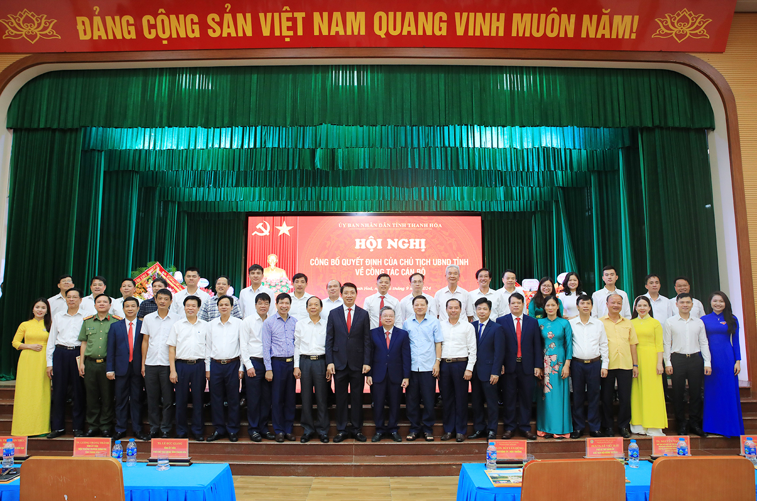 Hội nghị công bố các quyết định, nghị quyết về công tác cán bộ của Trường Đại học Hồng Đức nhiệm kỳ 2024-2029